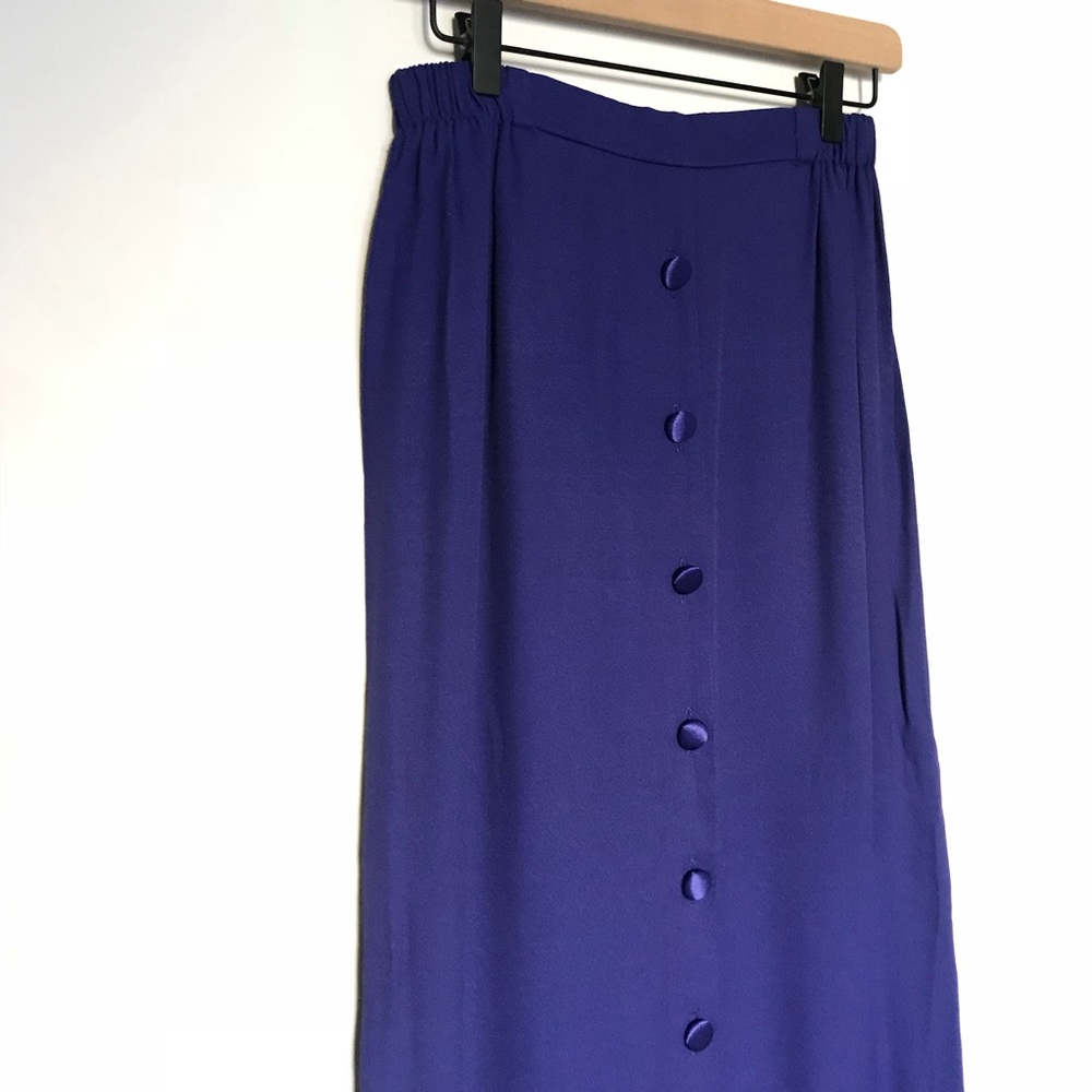 Vintage Buttoned Maxi Skirt 💙